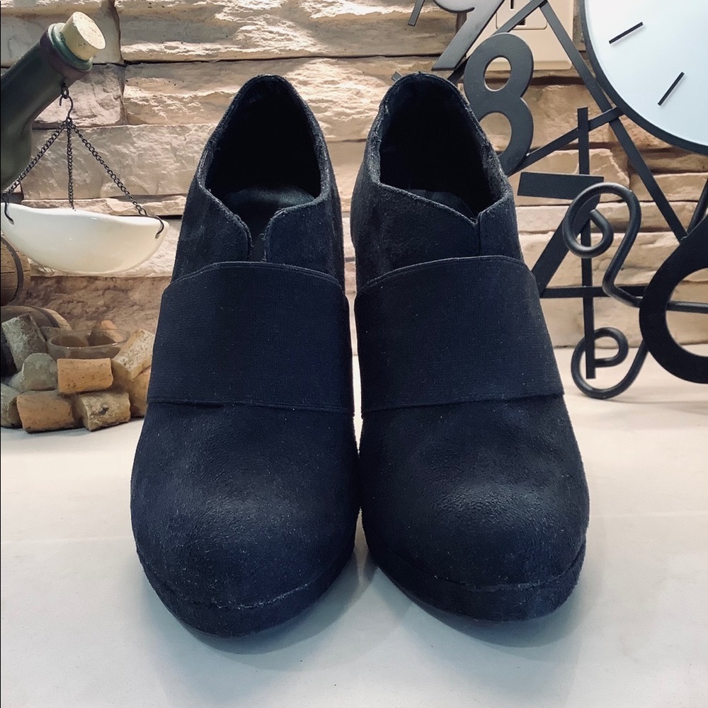 Suede Heeled Booties - Picture 4 of 11